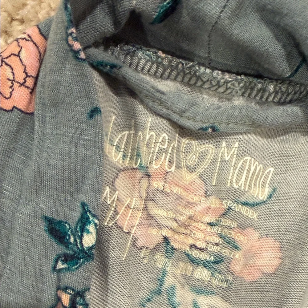 Latched Mama Robe - Picture 3 of 8